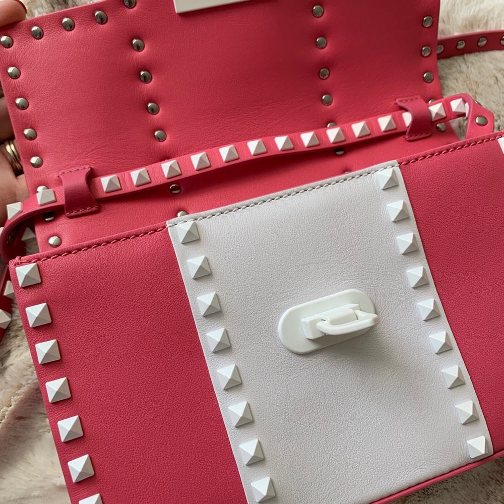 Valentino Free Rockstud Shoulder Bag - Picture 6 of 8